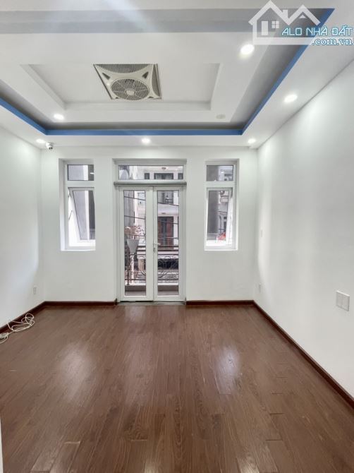 Bán nhà 5 tầng, 65m2, hẻm 10m kinh doanh, gần mặt tiền Dương Quảng Hàm, phường 5, Gò Vấp - 8