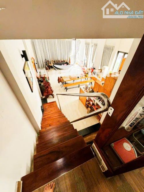 Bán Nhà Đẹp 3T 1 Lửng 1 Tum 178m2 Rộng gần 8m Đường 11 Trường Thọ Thủ Đức 17 tỷ - 8