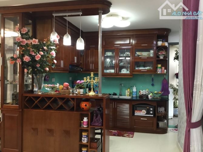 Bán chung cư T&T Vĩnh Hưng 114m2, 3 ngủ cách trường kinh doanh công nghệ 1km - 8