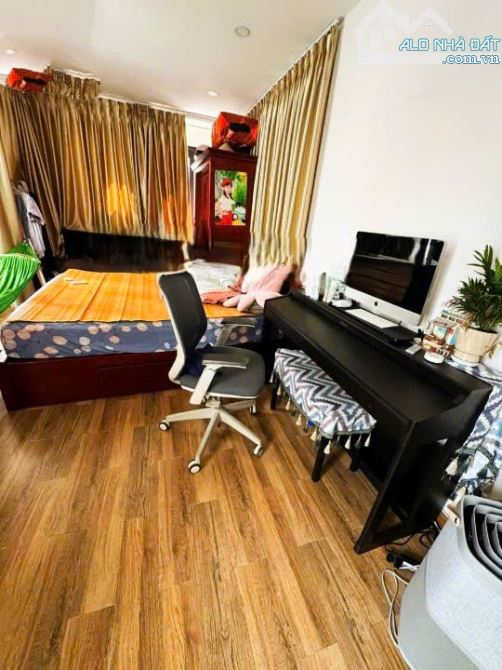 Bán Nhà Đẹp 3T 1 Lửng 1 Tum 178m2 Rộng gần 8m Đường 11 Trường Thọ Thủ Đức 17 tỷ - 9