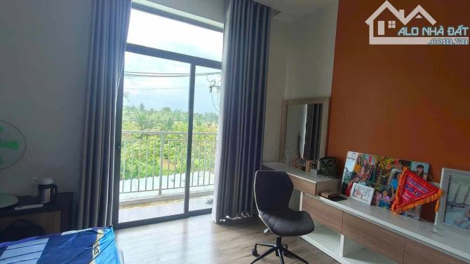🏡 Nhà 3 Tầng - Đẹp, Hiện Đại, Khu Dân Trí Cao - Đường Nguyễn Duy Trinh - 9