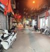 Cho thuê nhà phố Láng Hạ, Đống Đa, 35m2 đi khóa về mở, mặt ngõ ô tô KD
