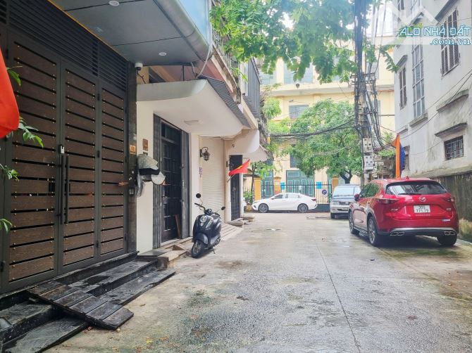 Bán nhà ngõ 2 Tây Sơn, 35m2 x 4 tầng, ô tô tránh, 11 tỷ