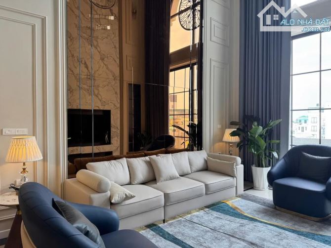 Hoa Hậu Phố Trạm 50m2 8 Tầng, Ô Tô Tránh, Dừng Đỗ, Kinh Doanh, Dòng Tiền - Giá 1X Tỷ