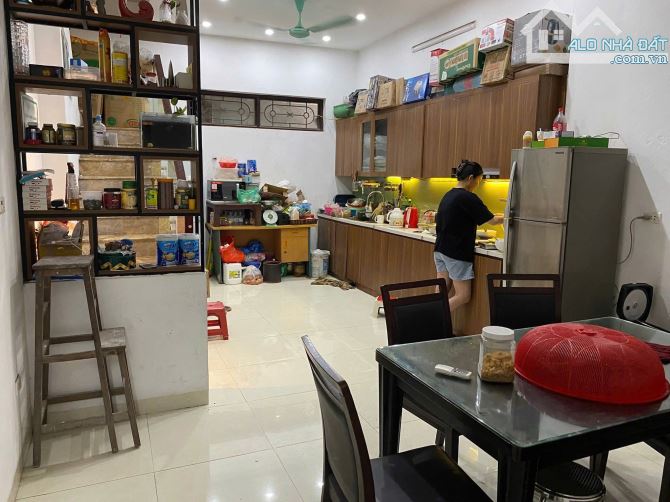 Bán gấp! Lê Lai, Hà Đông DT 81m2, 5 tầng, lô góc, ô tô tránh, kinh doanh, nhỉnh 14 tỷ