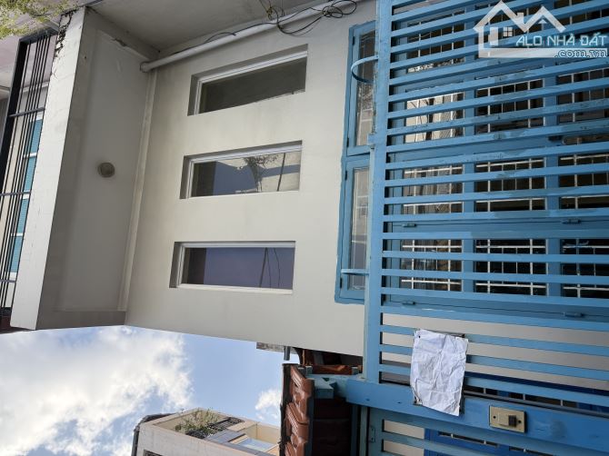 🏦 Bán nhà 1trệt,2lầu,hẻm 3m thông đường Nguyễn Tiểu La Quận 10-DT 4,5x9. Giá5tỷ550