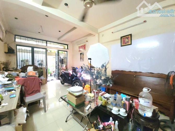5.99 TỶ TL! Bán Nhà 4.2 x 14M Phan Văn Trị – HẺM Ô TÔ – Gần CityLand – Ra MT vài Bước