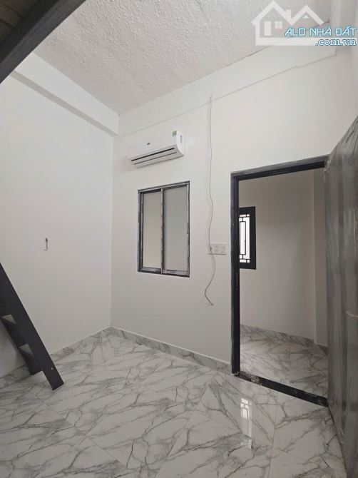 CHDV. 6 TẦNG, 19 PHÒNG. THẠNH LỘC 15., QL1A, THANG MÁY,GIÁ 14.5 TYT
