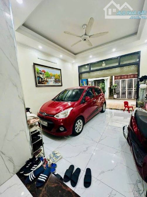 BÁN NHÀ DÂN XÂY 6 TẦNG THANG MÁY – 78m2- MT: 4,5M, GIÁ 21 TỶ- NGÕ Ô TÔ – CÁCH PHỐ HOÀNG N