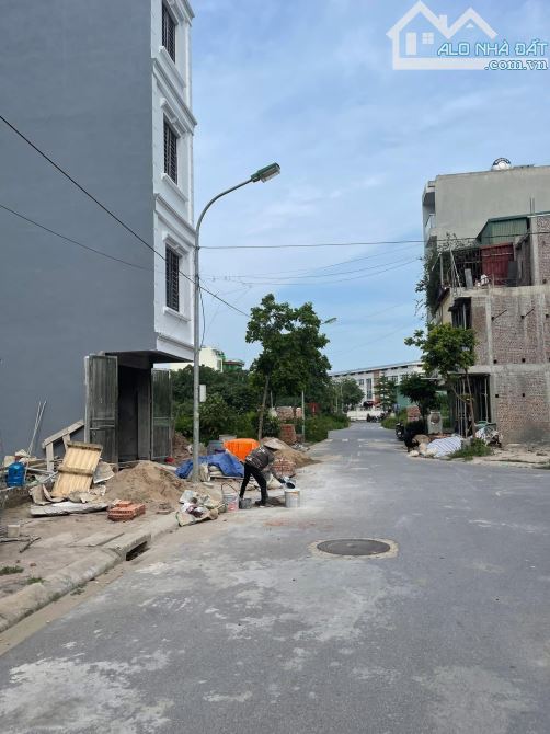 Hàng Hiếm Đầu Tư! Bán 82m Đất Đấu Giá Thọ Am, Lô Góc, Ô tô Tránh, Vỉa Hè, Kinh Doanh.