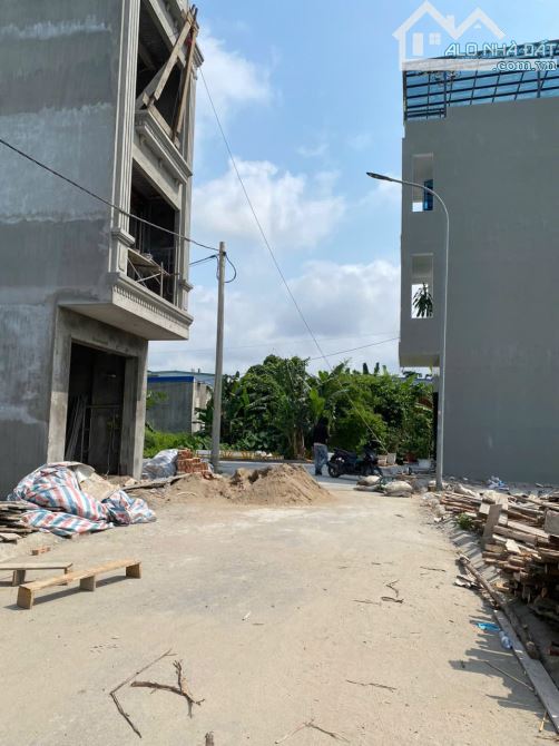 Bán 70,5m2 đất đấu giá Đồng Tâm, Đồng Hòa, Kiến An lô duy nhất giá chỉ hơn 2,5 tỷ