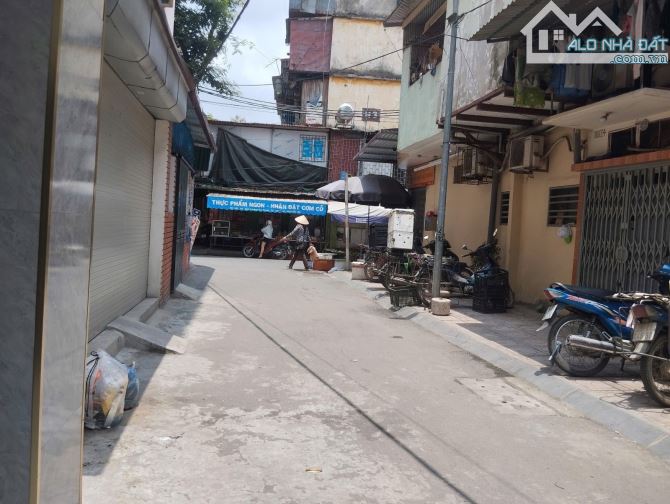 Nhà Lô Góc 2 Mặt Thoáng, Gara Ô Tô, Kinh Doanh Tốt, Ngay Sát Chợ, Trường Học 3 Cấp, 6.2 Tỷ