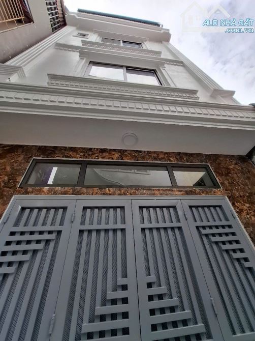 Nhà mới Thọ Am Liên Ninh 50m 4 t ô tô đỗ gần tiện ích bạt ngàn về ở luôn giá 5.25 tỷ