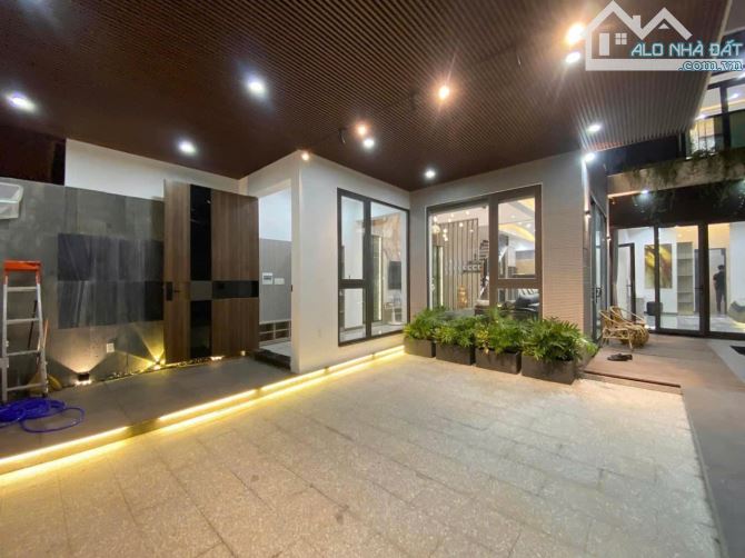BÁN NHÀ MẶT TIỀN NGUYỄN QUÝ ĐỨC QUẬN 2 - DIỆN TÍCH 100M2 - GIÁ 31.9 TỶ