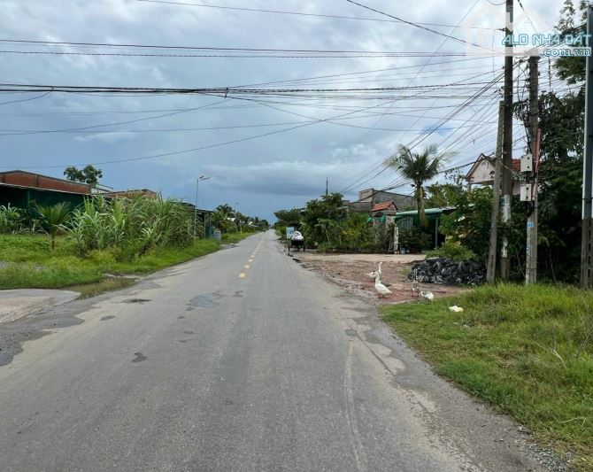 40 x 61 có 1137m2 thổ cư MT ĐT838B tại xã Mỹ Thạnh Tây
