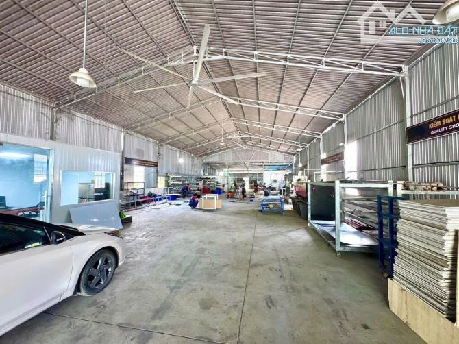 Bán 914m2 xưởng sổ riêng thổ cư đường DT769, Lộc An, Long Thành, Đồng Nai.