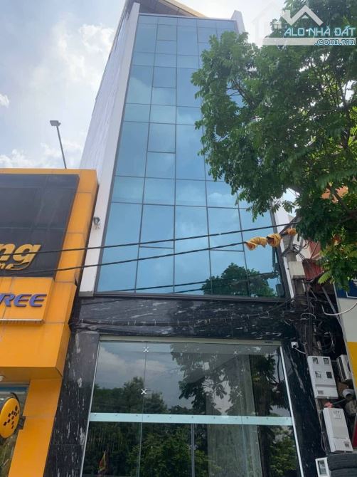 Bán toà nhà văn phòng, thang máy Võ Chí Công, Tây Hồ 90m2 8 tầng MT 41 tỷ