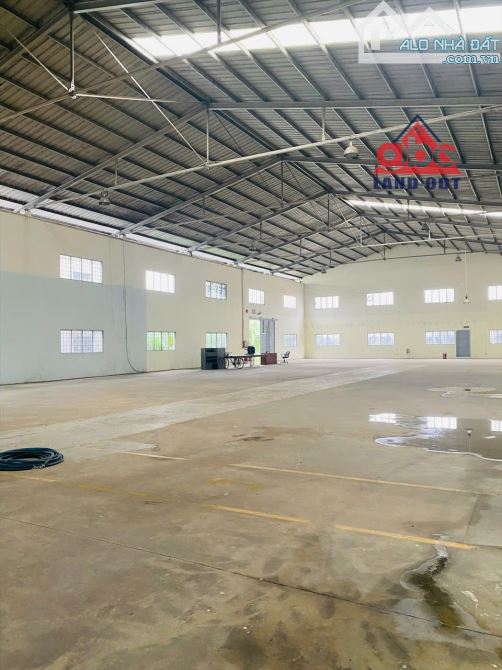 XT340 Cho thuê kho 12.000m2 trong kcn sóng thần 1 Mặt Tiền Đường DT743