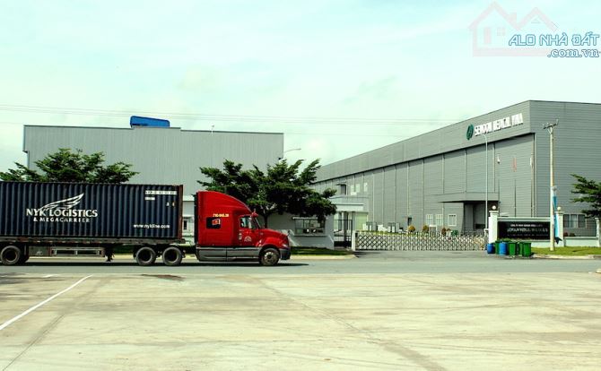 Bán đất lớn Huỳnh Tấn Phát Phú Thuận Quận 7  2.620m² ngang 28m   Đào Trí CHỈ 22 triệu/M2