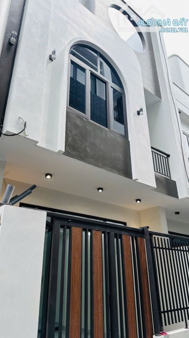 Bán nhà trong ngõ đường Ngô Tất Tố