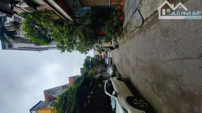 Bán nhà Nguyễn Trãi, Thanh Xuân kinh doanh, ô tô 40m2, mặt tiền 5,4m, 10,8 tỷ.