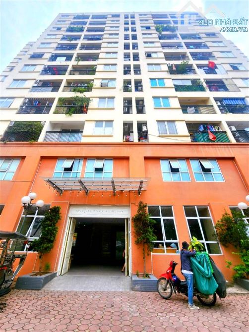 Mình bán căn hộ X2 Mỹ Đình 63m2 2pn 2vs 4,1 tỉ đồ cơ bản cho người mua về , có slot ô tô