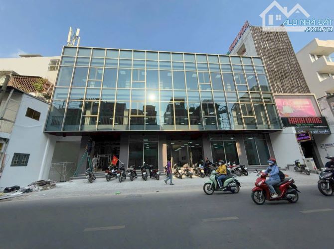 Siêu phẩm Mặt tiền ngay Quang Trung-DT: 17x35m- Xây dựng : 1H7T-HDT 200tr- giá chỉ 65 tỷ