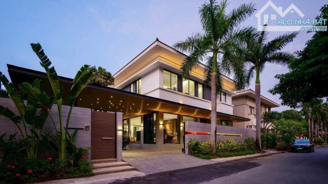 BÁN BIỆT THỰ MẶT TIỀN LACASA HOÀNG QUỐC VIỆT, QUẬN 7  650M²  ĐƯỜNG 20M GIÁ TÓT