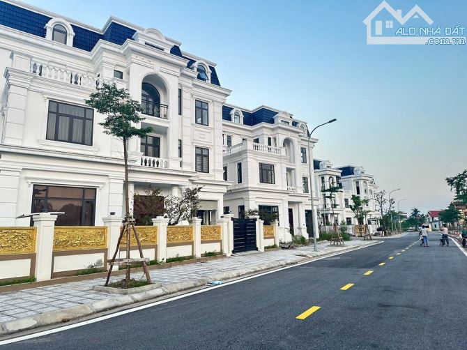 Bán ShopHouse 4 tầng 100m2 tại An Dương chỉ 5 tỷ