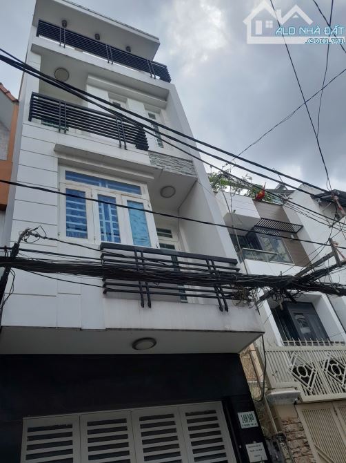 NHÀ GIÁ TỐT – HXH  LÊ THỊ RIÊNG NGAY TRUNG TÂM Q1 DT 100m2 3 lầu giá chỉ 23 tỷ TL