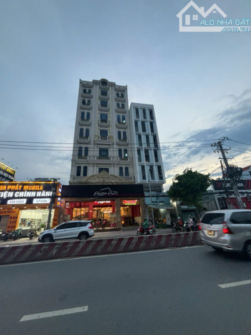 Siêu Phẩm Nhà Quang Trung Phường 8 Quận Gò Vấp DT:8.5x23m  xây Hầm 7Tầng HĐT:70tr Giá:18Tỷ