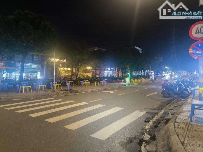 115m MẶT TIỀN, CHỈ 8,X TỶ, TRỤC LÊ VĂN VIỆT, QUẬN 9 2 TẦNG