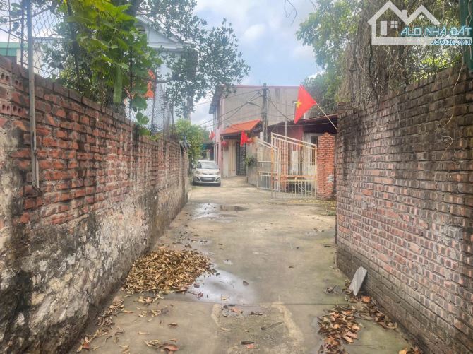 Thổ Cư Giá Rẻ Núi Đông, Xã Hoàn Sơn, Tiên Du. Dt 80m2  mặt 4,7 ngõ ô tô vi vu.Giá chỉ 1,8t