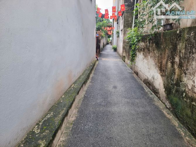 Cần bán đất thổ cư ngõ 28 Tứ Liên-Phường Hồng Hà- Hà Nội 96.8m2,MT5.1m, giá 16 tỷ