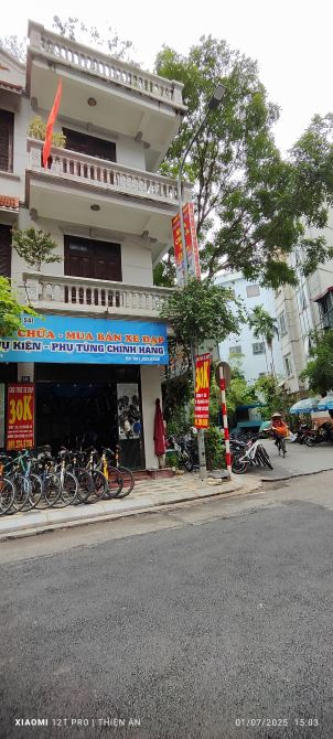 Phân lô Hoàng Quốc Việt. Lô góc, vỉa hè ô tô tránh, Kinh doanh vô đối. 100m2, mt 8m, 36 tỷ