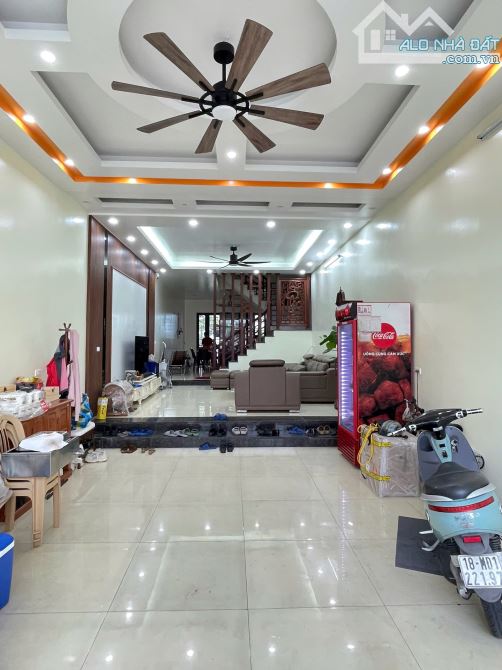 🏡 BÁN NHÀ MẶT ĐƯỜNG CẦU ĐÔNG – LỘC VƯỢNG 🌟 Nhà dân xây ở 3 tầng