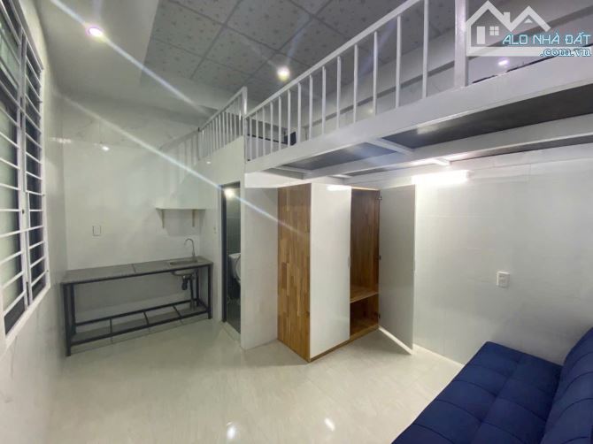 SIÊU PHẨM CĂN HỘ BIỂN - TÒA NHÀ 4 TẦNG - 180M2 - ĐỐI DIỆN ĐẠI HỌC KINH TẾ -DÒNG TIỀN 80 TR