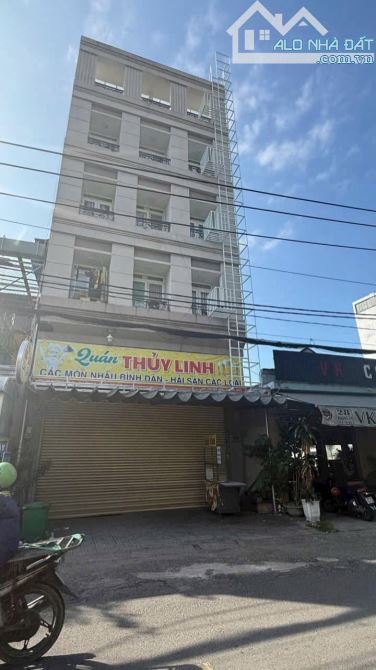 Cần bán gấp nhà Mặt tiền Trung tâm gò vấp. Dt: 7.5x18m . 5 lầu