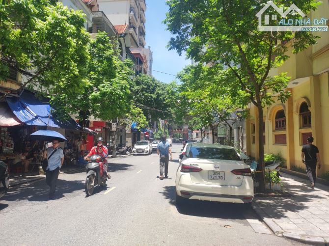 Bán gấp! Trần Phú, Mỗ Lao, 35m2, 4 tầng, ô tô tránh, dân xây, chỉ 10.1 tỷ