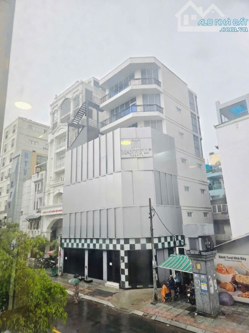 Góc 2  Mặt Tiền VIP Trần Nhật Duật – Quận 1 | Hầm + 8 Tầng | 121m² – Giá 79 Tỷ