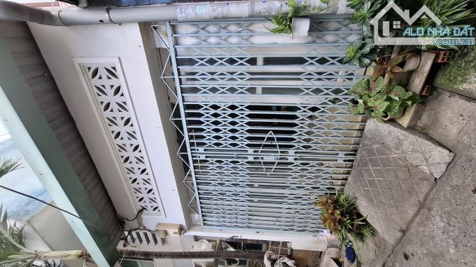 Bán nhà hẻm Đồng Đen, Phường 13, Tân Bình - 77m², 5PN, 3WC - 7.2 Tỷ TL - 2