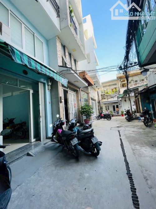 Bán nhà 5 tầng Q7,7pn,hẻm rộng thoáng, SHR,HC, nhỉnh 5 tỷ