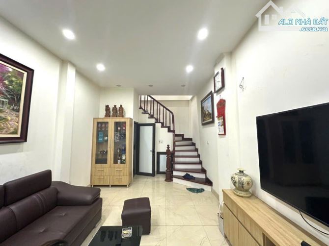 Bán nhà An Dương Vương – View cầu Nhật Tân, ngõ thông, 2 thoáng, 5 tầng đẹp – Giá chỉ 6.5