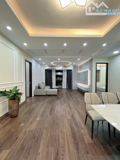 CĂN GÓC 3 NGỦ CHUNG CƯ 262 NGUYỄN HUY TƯỞNG THANH XUÂN 138m 8.5 TỶ FULL NỘI THẤT