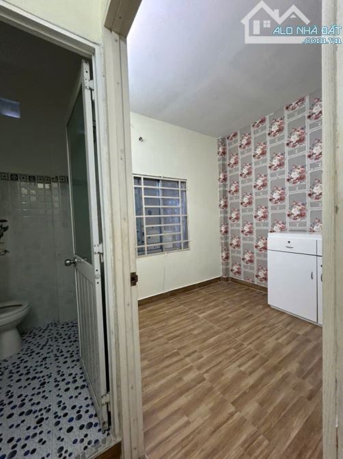 BÁN NHÀ 2 TẦNG -3 TỶ- GẦN MẶT TIỀN TRẦN XUÂN SOẠN - QUẬN 7,DT 35M,2PN,2WC