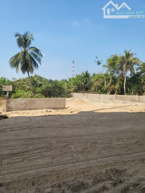 Bán đất lộ ôtô giáp cầu Mỹ Thuận 2, Vĩnh Long