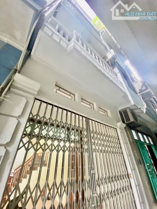HỒ TÙNG MẬU- 40M x 4 TẦNG -7 TỶ- Nhà Dân Xây- Ngõ Nông- Ô Tô Đỗ Gần