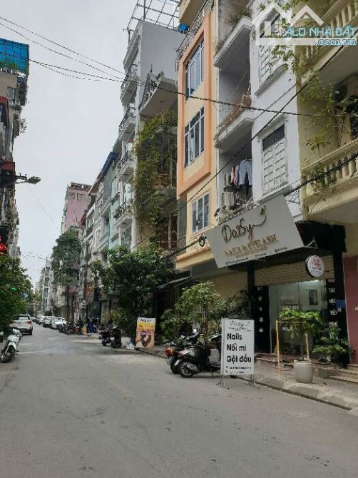 BÁN NHÀ 4 TẦNG MẶT PHỐ TRẦN ĐĂNG NINH, HÀ ĐÔNG_PHỐ TRUNG TÂM ĐƯỜNG LỚN Ở SƯỚNG_45M_13,9TỶ