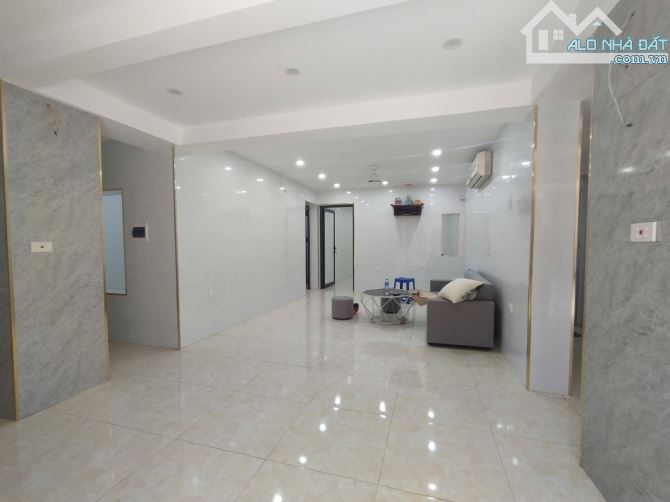 Nhà Lô Góc 2 Mặt Thoáng, Gara Ô Tô, Kinh Doanh Tốt, Ngay Sát Chợ, Trường Học 3 Cấp, 6.2 Tỷ - 10