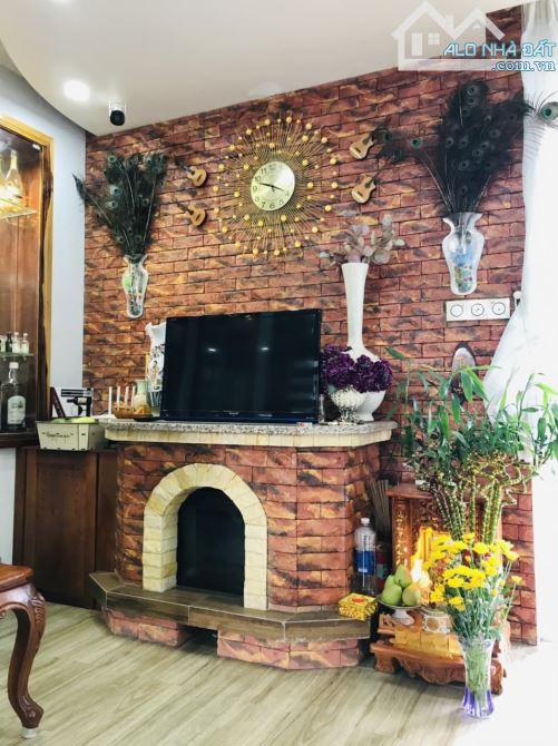 VILLA 2 MẶT TIỀN ĐƯỜNG YÊN THẾ NGANG 17,5M- 212M2 4 TẦNG 8P CÁCH CHỢ ĐÀ LAT 3,2KM GIÁ 29TỶ - 10